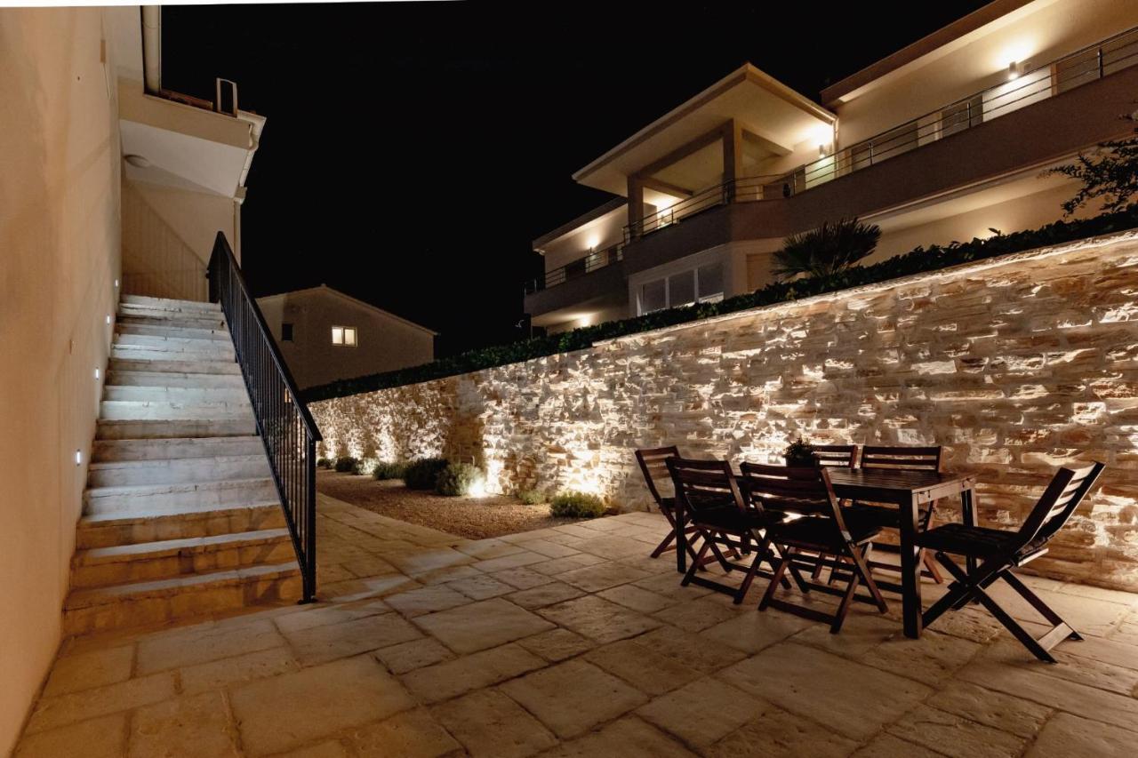 Olive Tree Apartments Vodice Exteriör bild